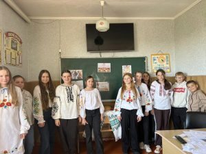 585698176 2640534282991780 4427801343983176146 N