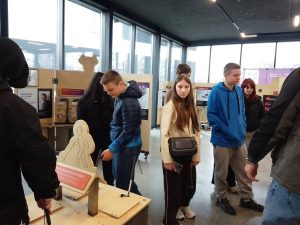 670928900 2043826013221967 7349018110315143134 N