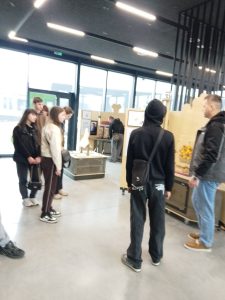 672666139 2043826299888605 2478258819112633567 N